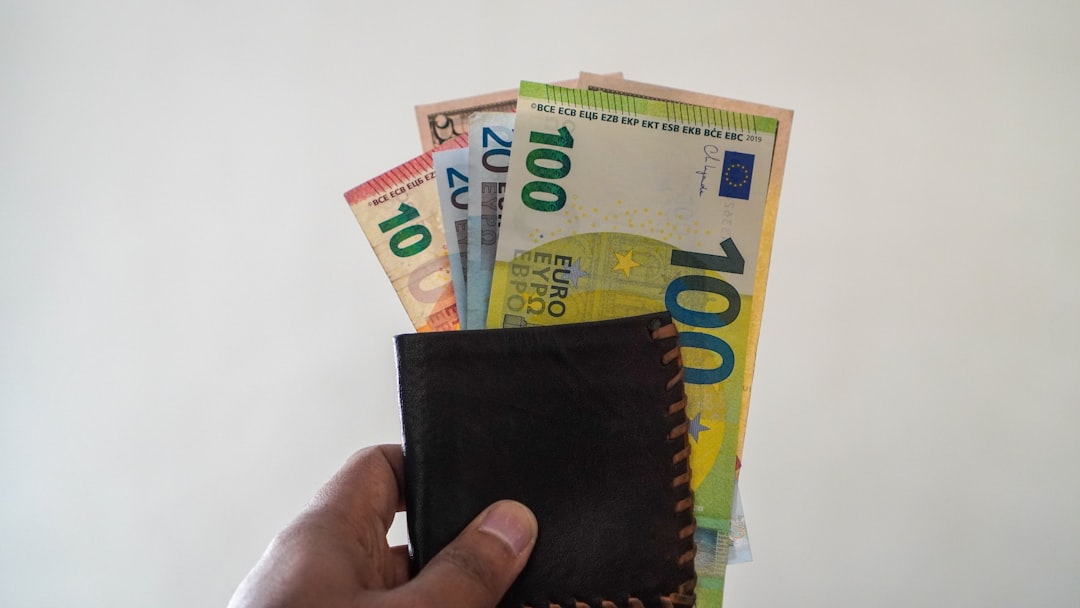 Yearn Finance (YFI) - Yearn Finance (YFI): Guia Completo, Estratégias de Yield Farming e Oportunidades em 2025