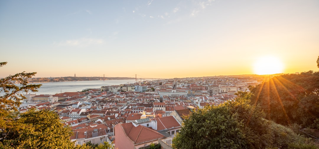 Eventos de blockchain em Portugal - event suits