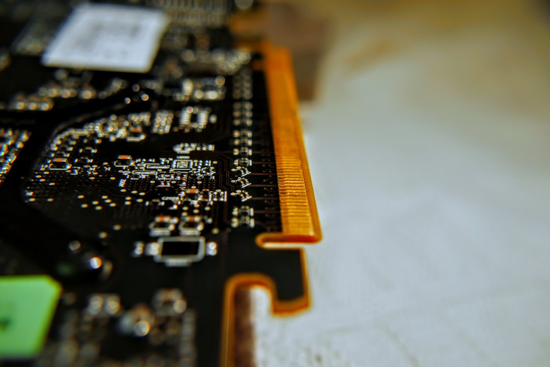 Adoção, hardware, interoperabilidade - Adoção de Hardware e Interoperabilidade: Como a Convergência Tecnológica Está Redefinindo o Ecossistema Cripto