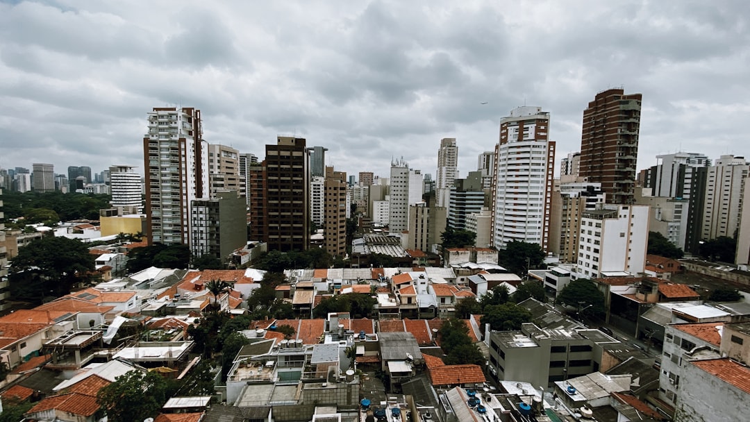 como negociar criptomoedas no Brasil sem pagar taxas - ensure safety