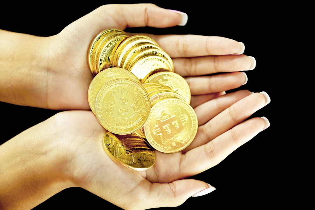 Como as DAOs investem os seus fundos - tokens staking Como as DAOs investem os seus fundos - tokens staking