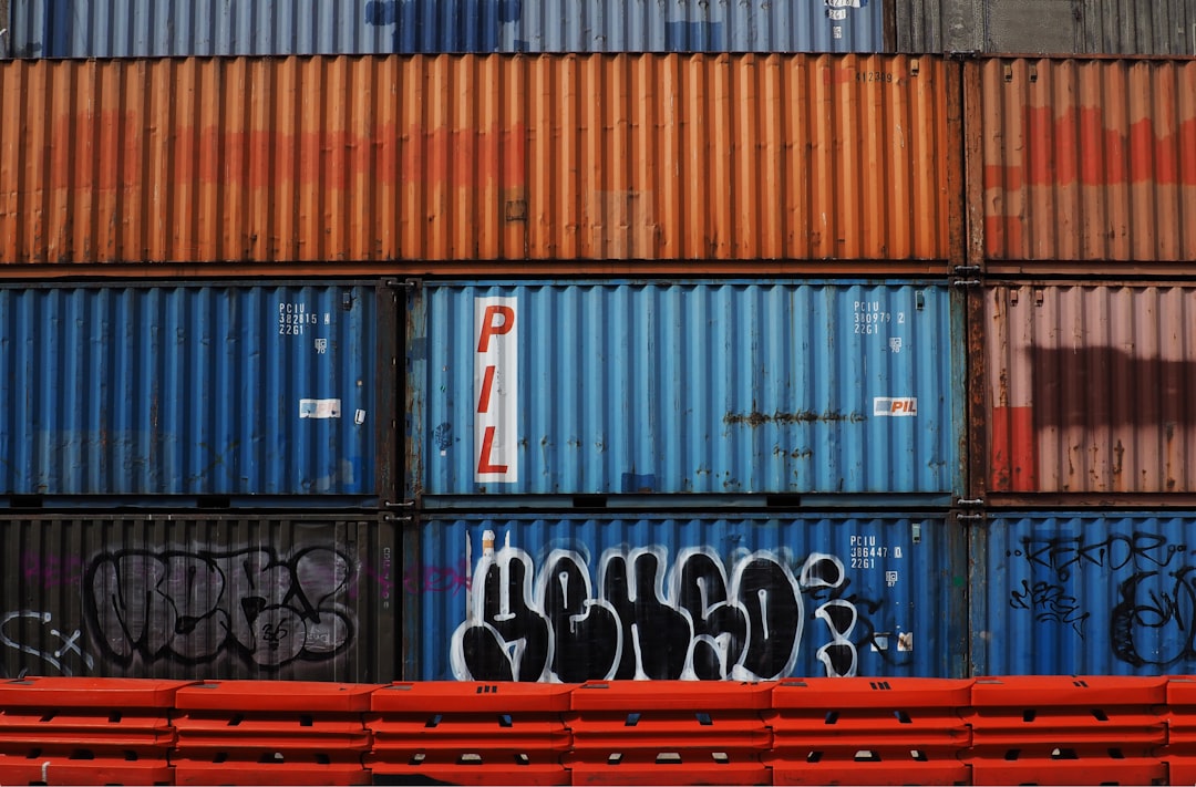 trade balance - Entenda o Balanço Comercial (Trade Balance): Conceitos, Impactos e Estratégias para 2025