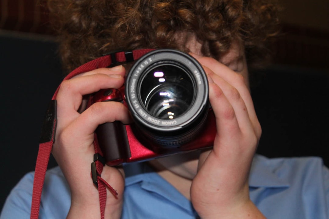 Como possuir uma parte de um NFT caro - looking exposure Como possuir uma parte de um NFT caro - looking exposure