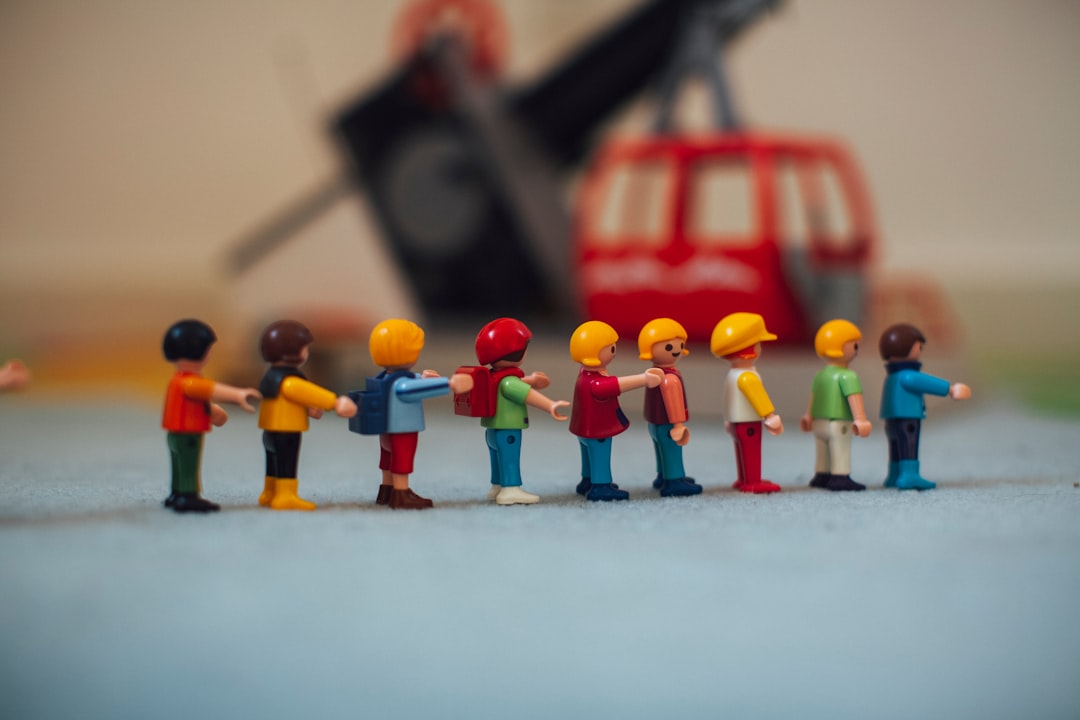 Como as grandes DAOs se podem organizar em grupos de trabalho mais pequenos - formed short