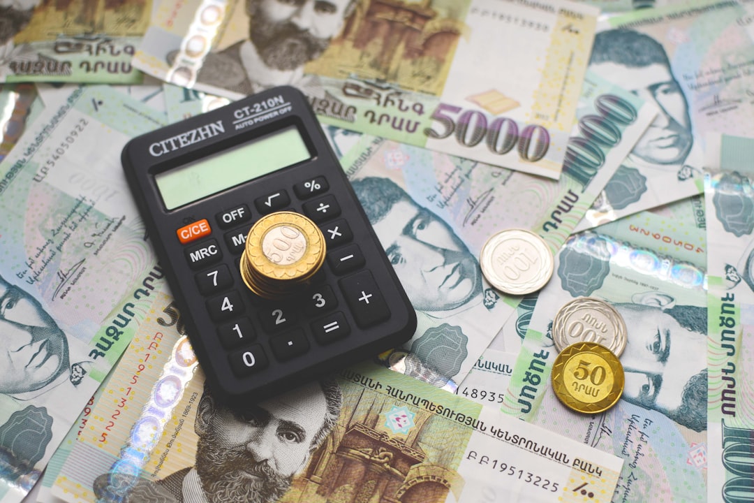 A tokenização de ativos financeiros tradicionais - A tokenização de ativos financeiros tradicionais: Como a blockchain está transformando o mercado brasileiro