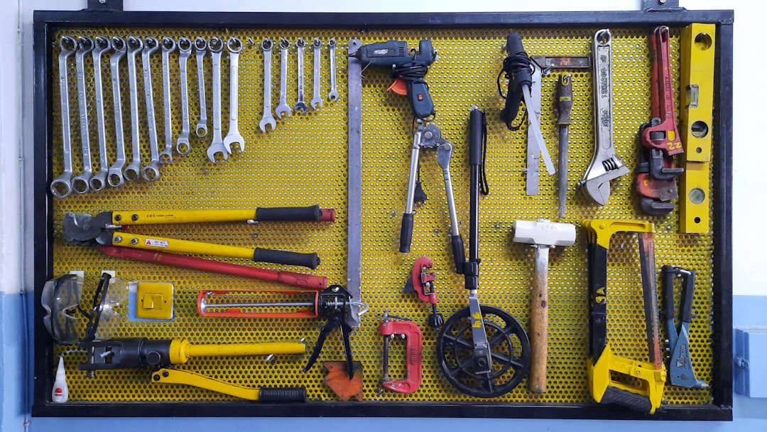 DAOs de curadoria - integrating tools