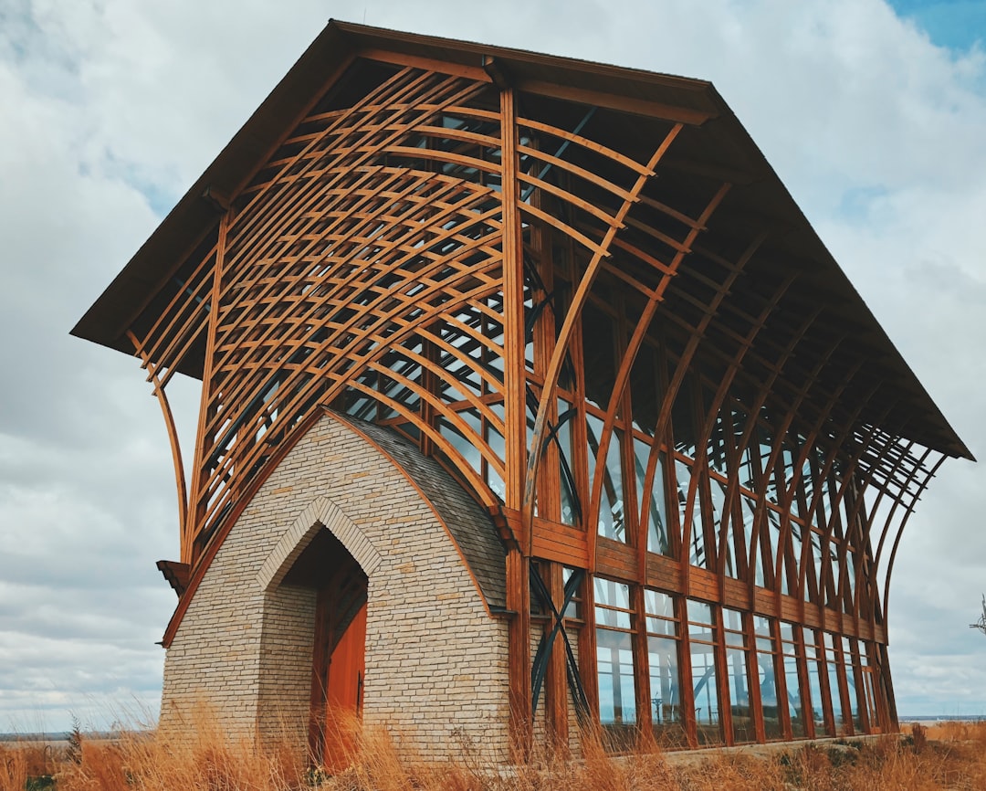 sunny - structure creates