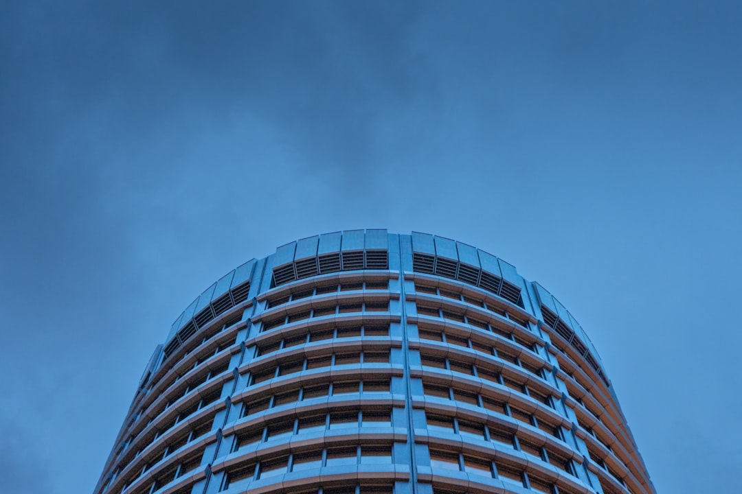 O futuro da conformidade regulamentar em DeFi - O Futuro da Conformidade Regulamentar em DeFi: Desafios, Tendências e Estratégias para 2025 e Além