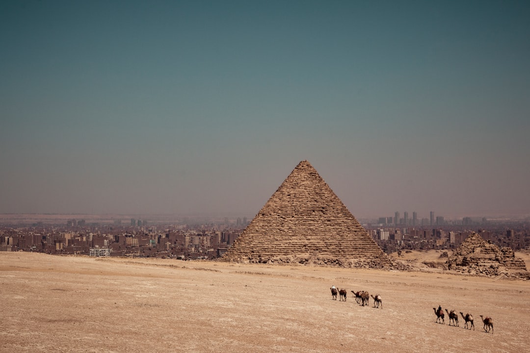 pyramid trading - Pyramid Trading: Estratégia Avançada, Riscos e Como Aplicá‑la no Mercado Cripto Brasileiro