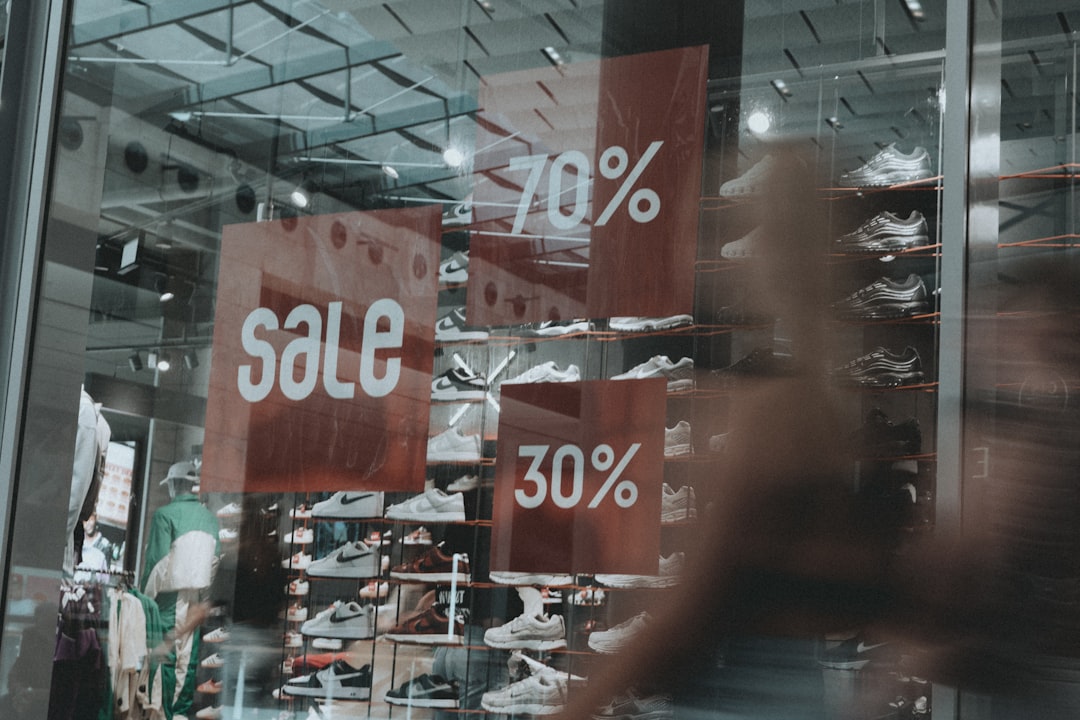 retail sales - algorithms analyze