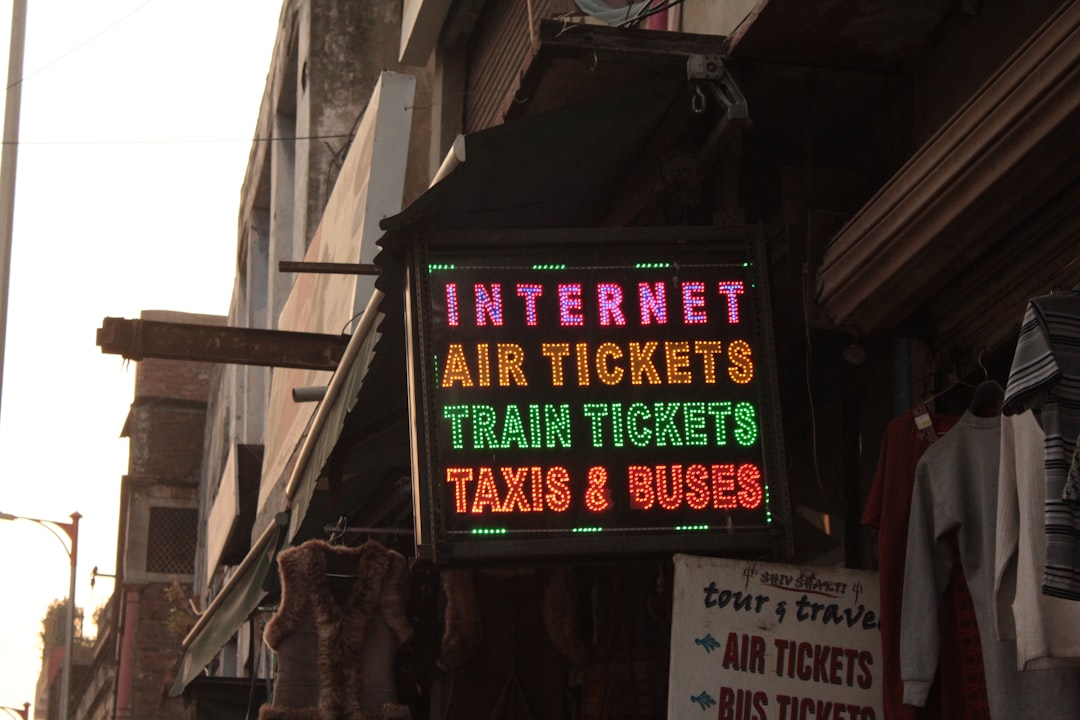 Direitos de autor e NFTs - marketplaces like