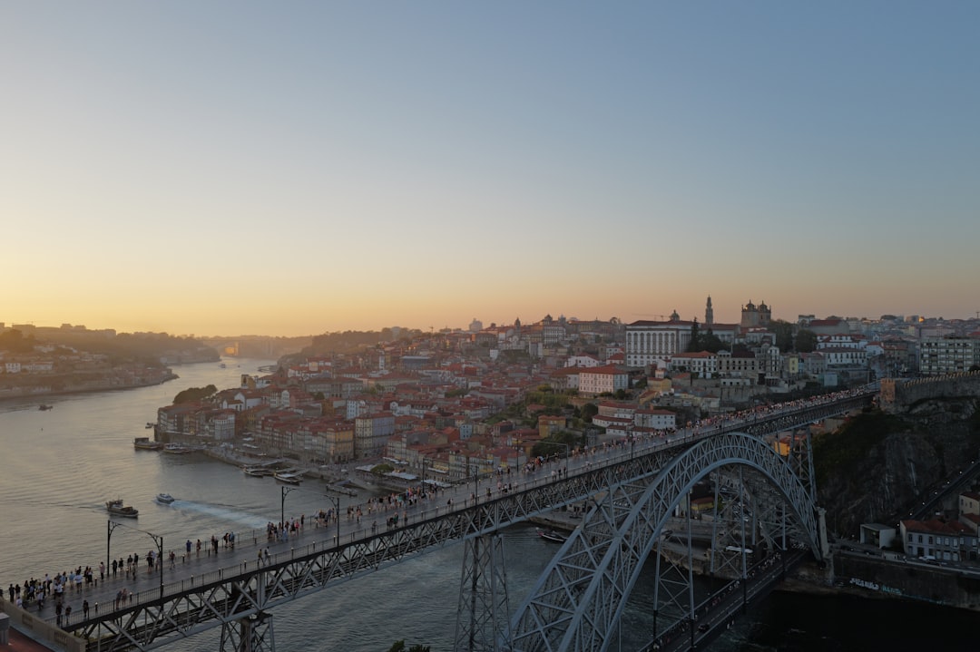 Meetups de criptomoedas no Porto - complement knowledge