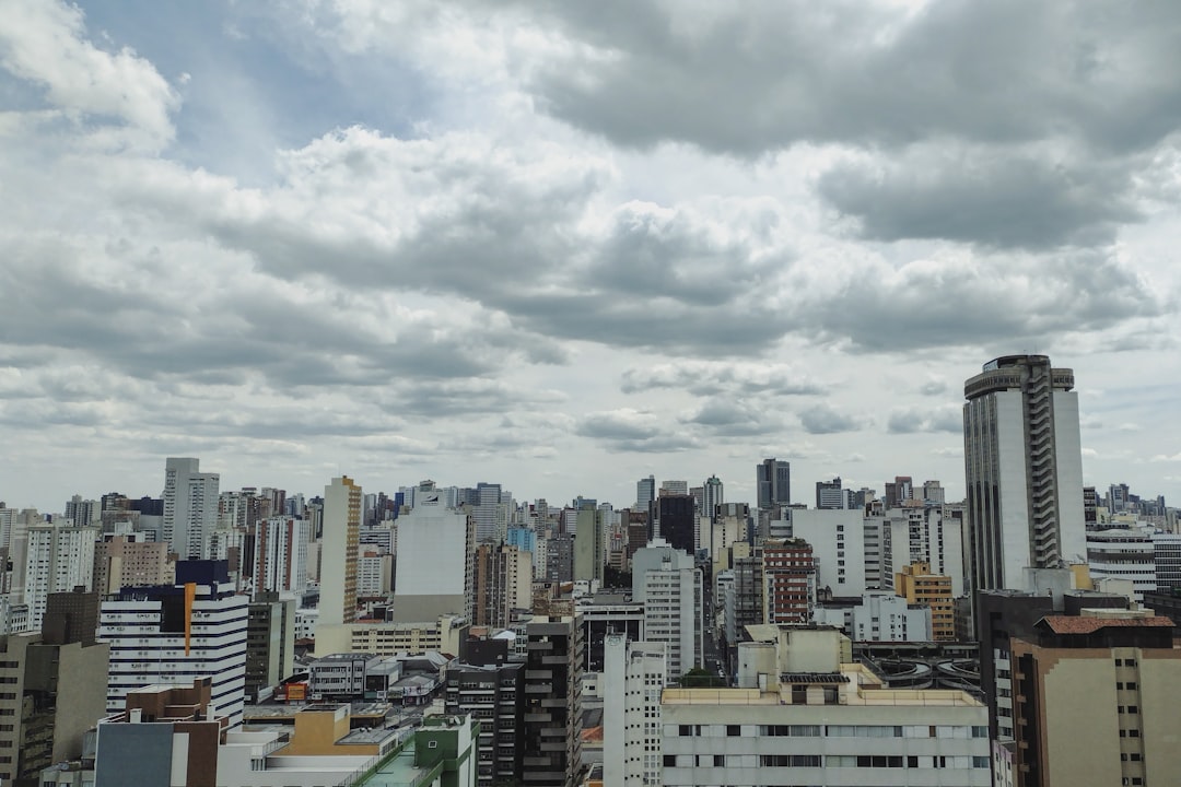 Melhor corretora de criptomoedas no Brasil: negociação gratuita e proteção avançada - regardless broker
