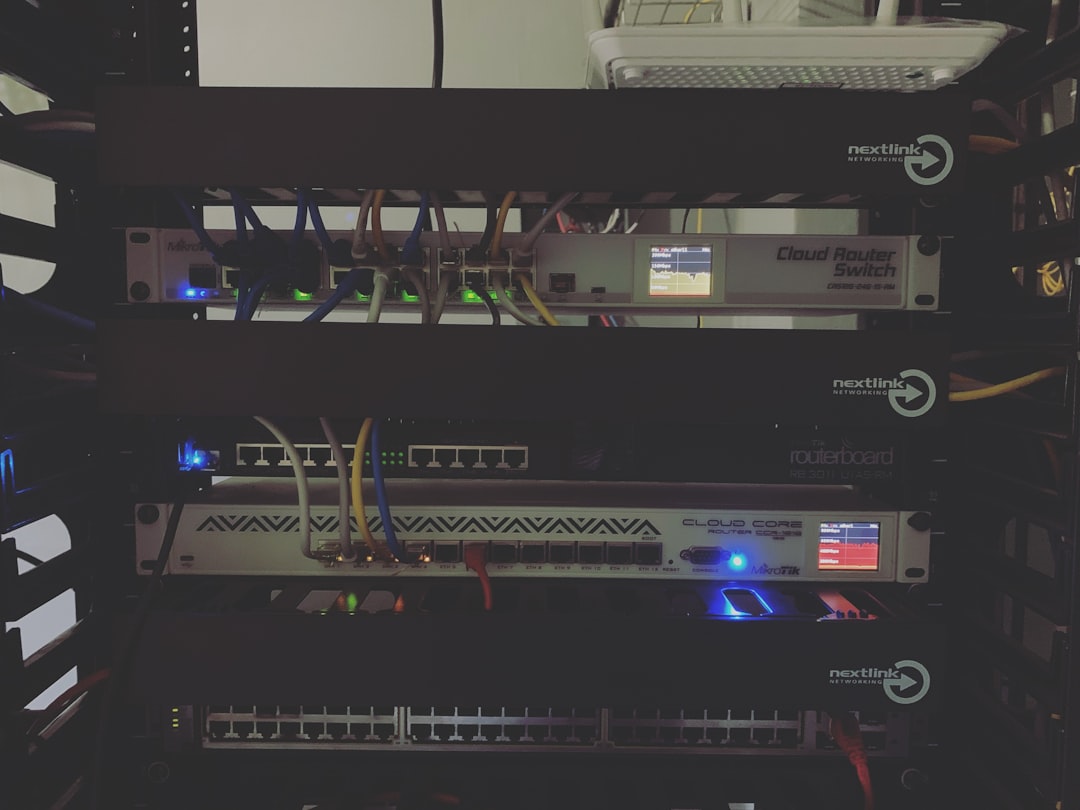 Como os nós se mantêm atualizados com o estado mais recente da rede - process ensures