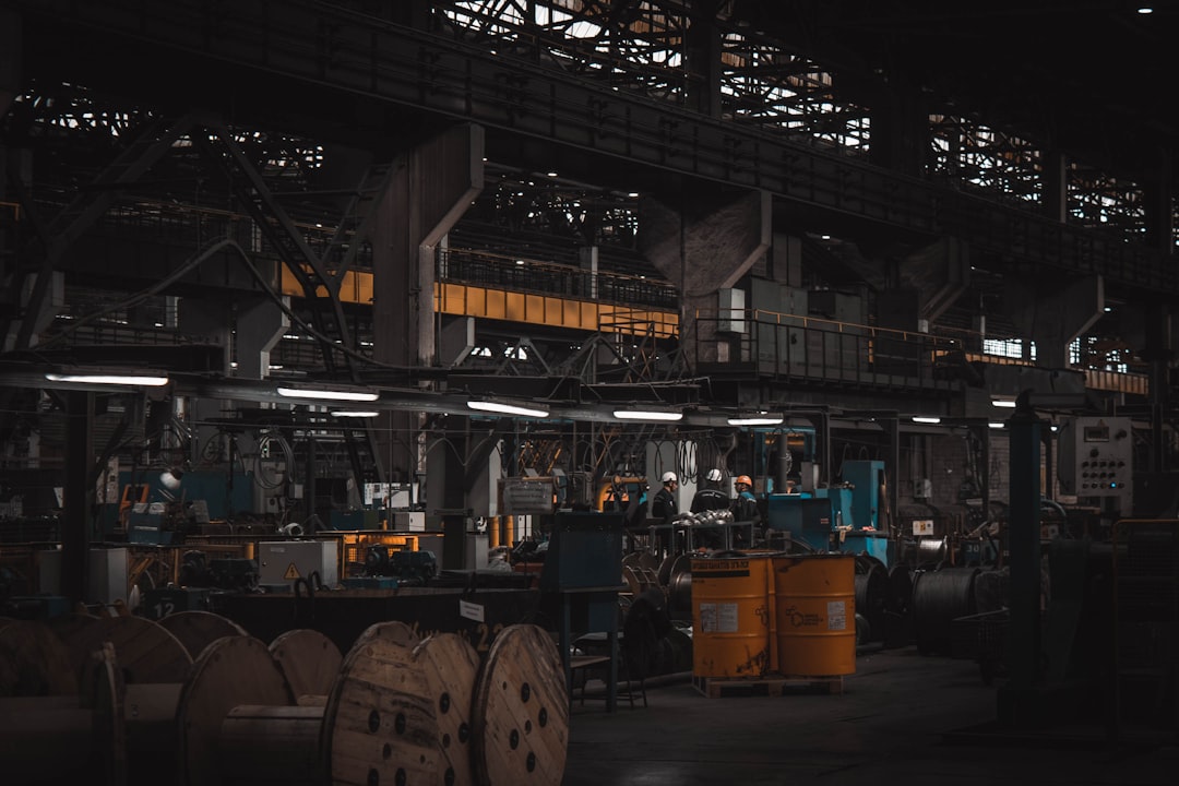 ism manufacturing - ISM Manufacturing: Guia Completo para a Revolução da Indústria 4.0 em 2025