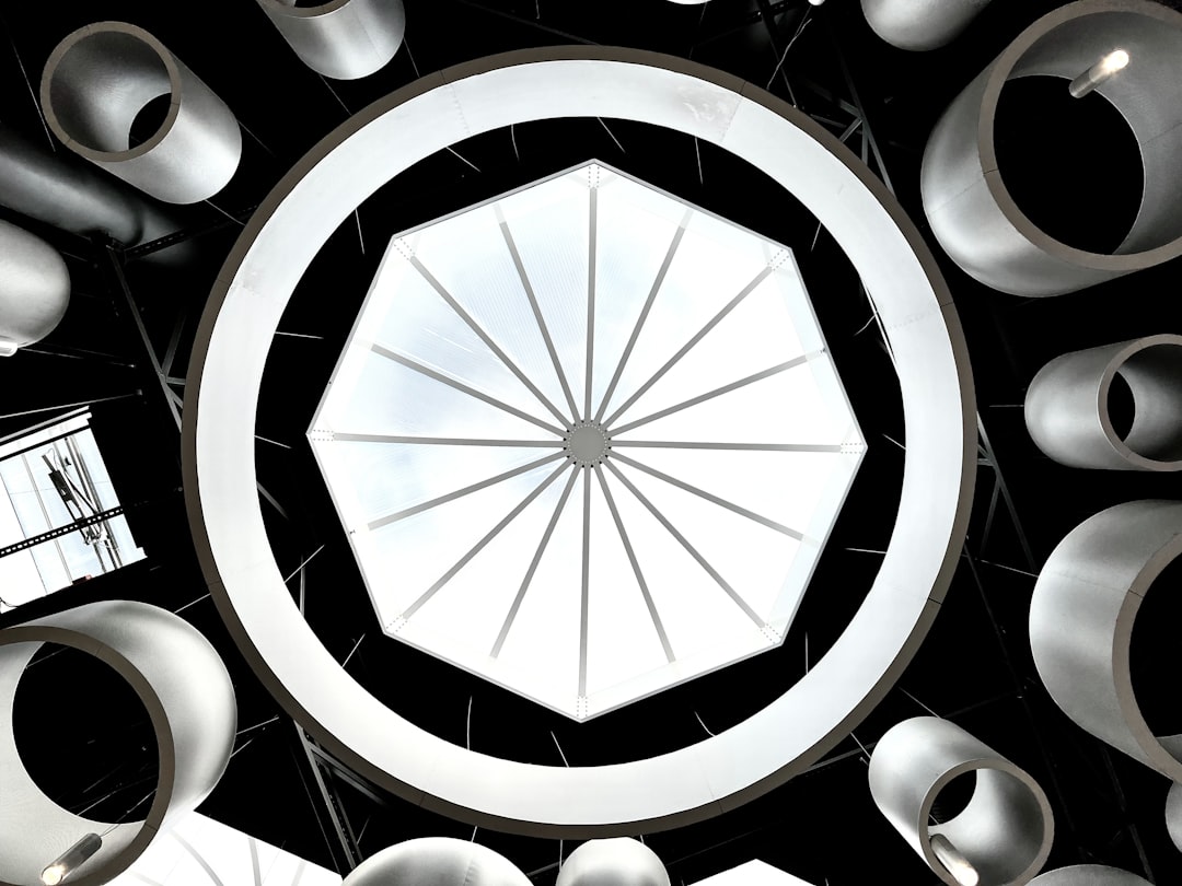 token engineering - objective oracles
