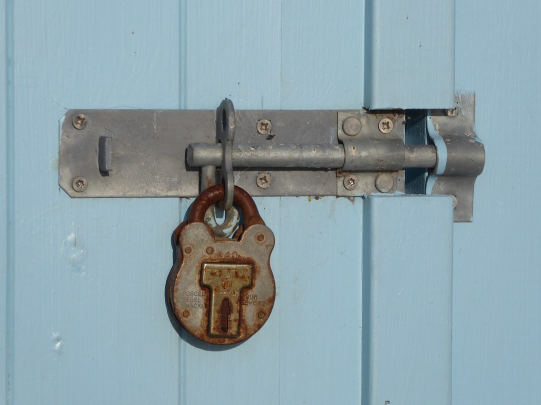 A diferença e as suas implicações - security example A diferença e as suas implicações - security example