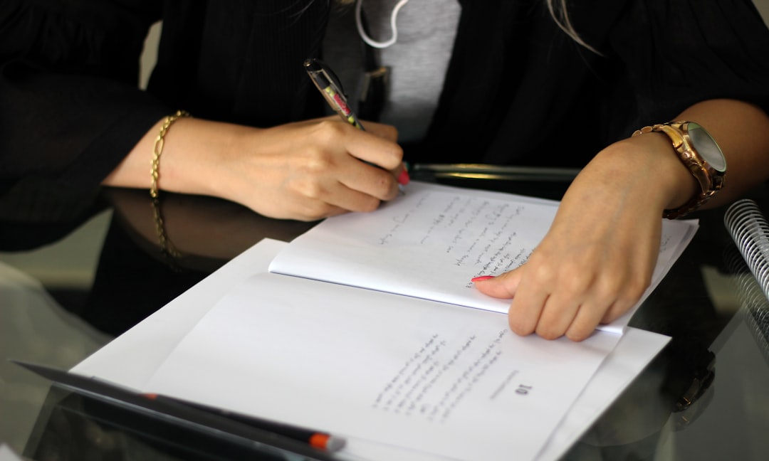 Auditoria de contratos inteligentes - Auditoria de Contratos Inteligentes: Guia Completo para Garantir Segurança e Confiabilidade na Blockchain