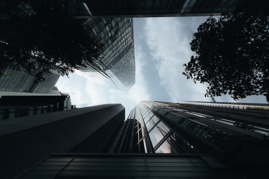 O que é "descentralização progressiva" - Descentralização Progressiva: O Futuro da Governança e da Infraestrutura Blockchain