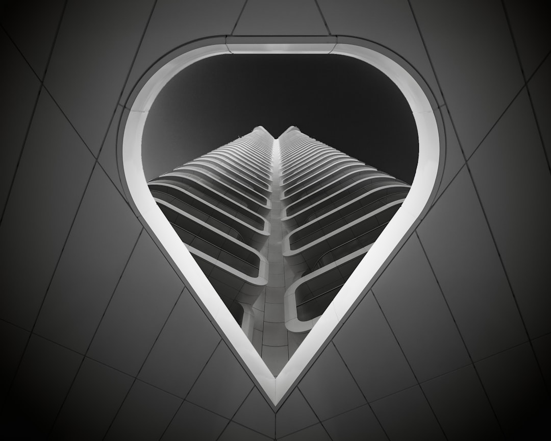 ETH - Ethereum (ETH): Guia Completo 2025 – Tudo o que Você Precisa Saber