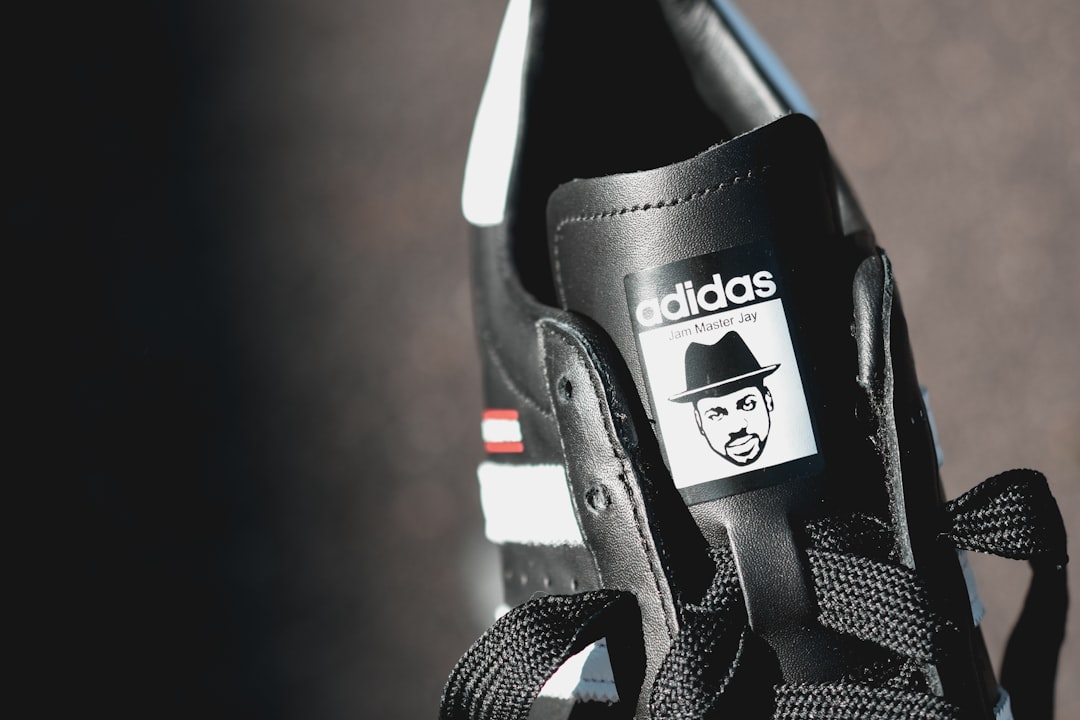 Adidas no Metaverso - initiatives work