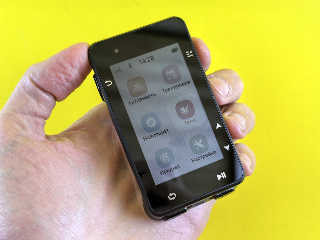 Binance ou OKX para operar no celular - hand users Binance ou OKX para operar no celular - hand users