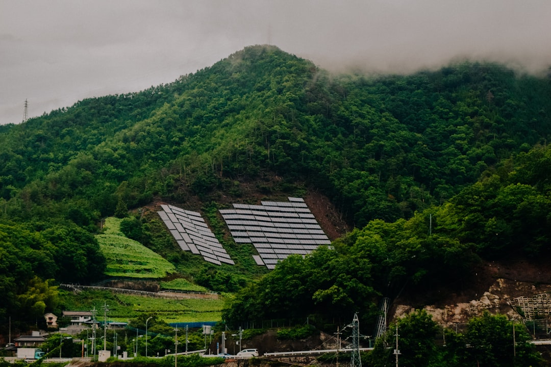 Mineração sustentável com energias renováveis - Mineração Sustentável com Energias Renováveis: Estratégias, Tecnologias e Oportunidades